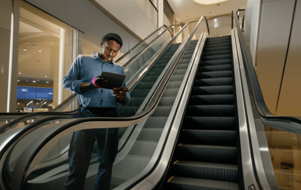 Shopping Mall Management: CMMS for Common Areas, Escalators, and Tenant Systems